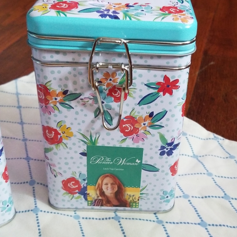 🌻🌺pioneer woman - Picture 2 of 4